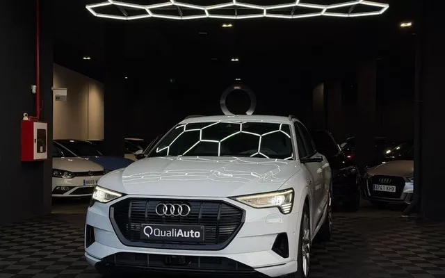 AUDI e-tron e-tron 55 quattro Black line edition