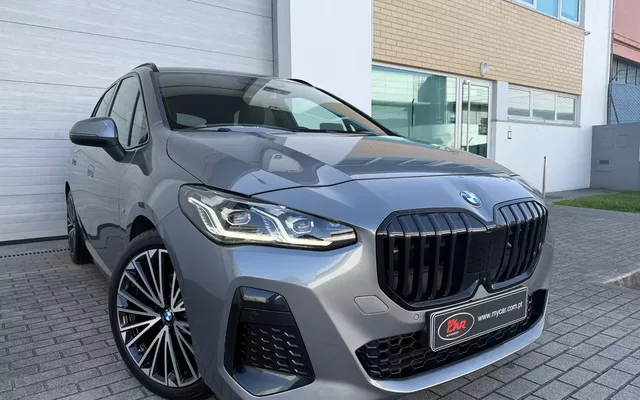 BMW 218 Active Tourer d Pack Desportivo M Auto
