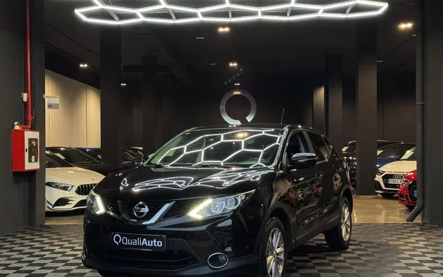 NISSAN Qashqai Qashqai 1.6dCi N-Connecta 4x2 XTronic