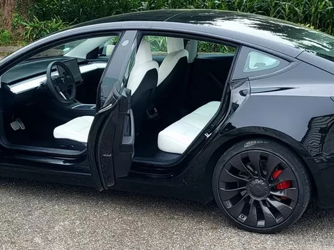 Tesla Model 3 Performance Dual Motor AWD