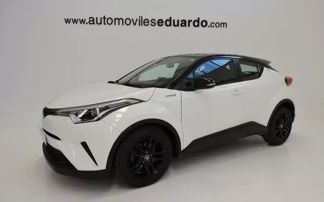 TOYOTA C-HR Hybrid Advance
