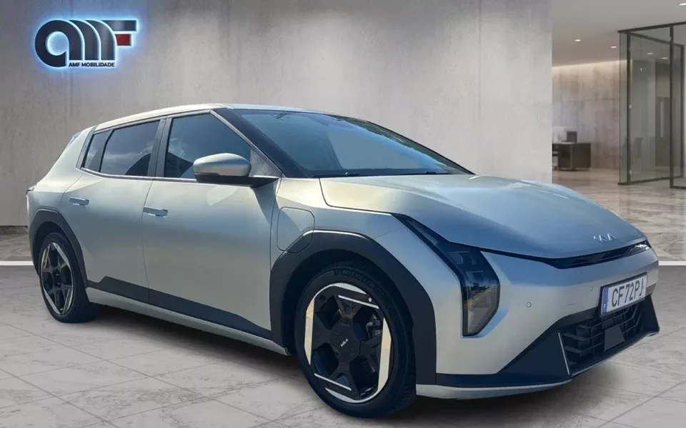 Kia EV4 81.4 kWh Tech