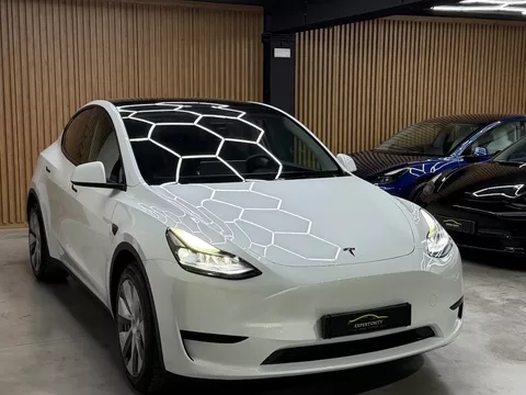 Tesla Model Y Standard