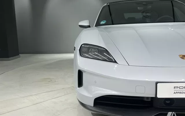 PORSCHE Taycan Taycan