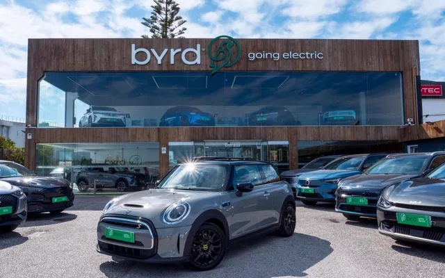 MINI 3 Portas Cooper SE Yours