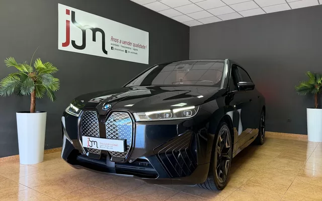 BMW iX M60
