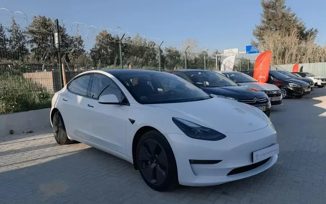Tesla Model 3 Long Range Tração Integral