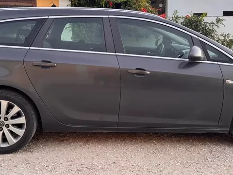 Opel Astra Sports Tourer