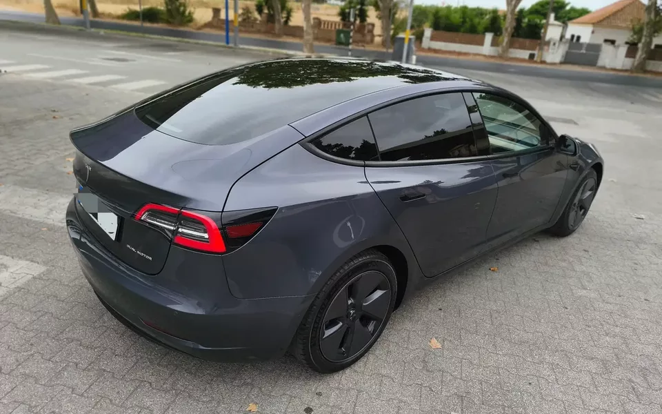 Tesla Model 3 Long Range AWD Dual Motor