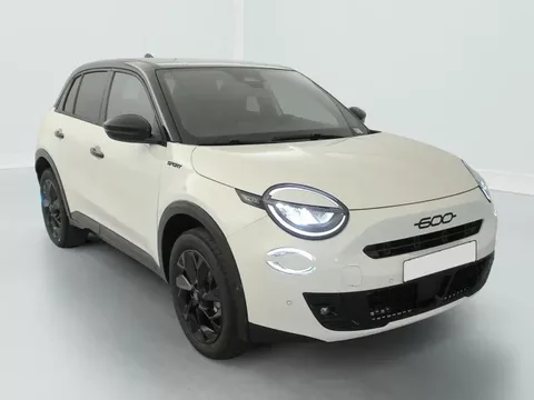 Fiat 600 T-Gen 3 1.2 Hybrid 145ch eDCT6 Sport Zéro km immatriculé