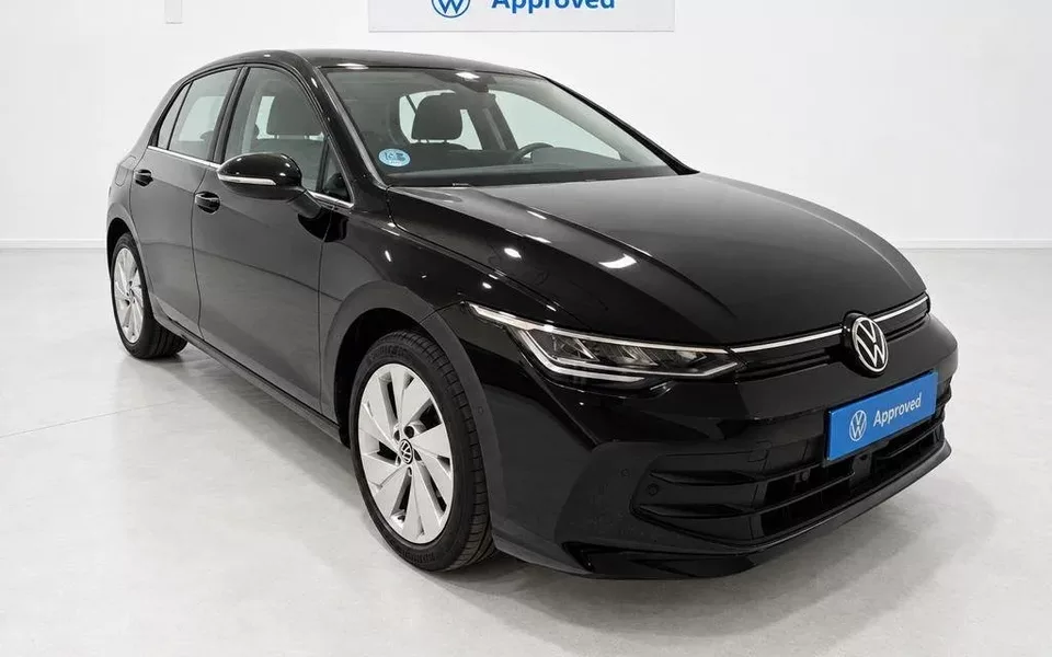 VOLKSWAGEN Golf Golf 2.0TDI Más 85kW - 27990€ en Caceres