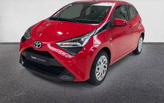 TOYOTA AYGO 1.0 VVT-i x-shift x-play