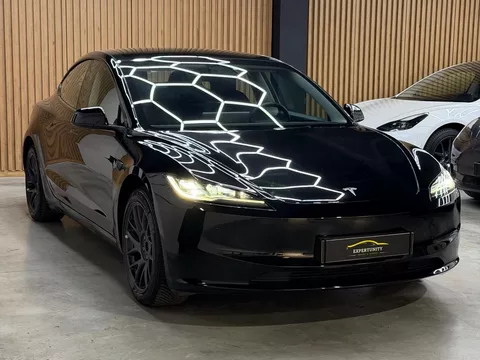 Tesla Model 3 Standard Range Plus RWD
