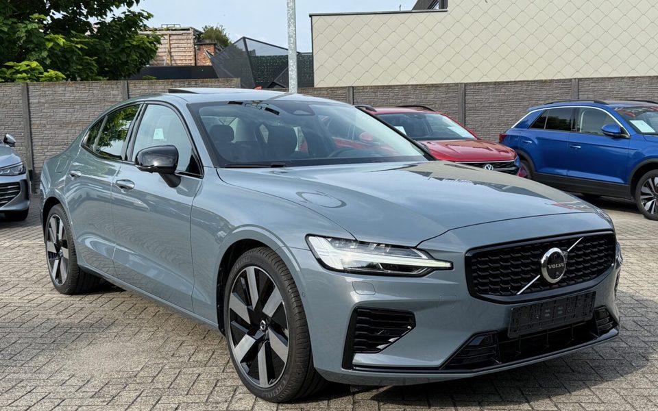 Volvo S60 T8 AWD Recharge Ultimate Dark