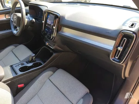 VOLVO XC40 XC40 B3 Core Aut.