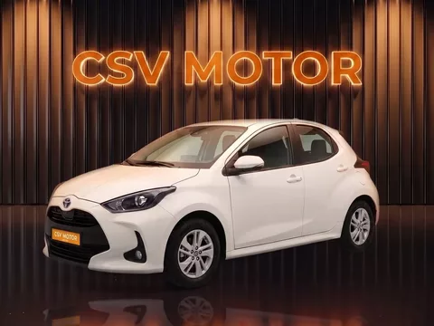 TOYOTA Yaris Yaris 120H 1.5 Style