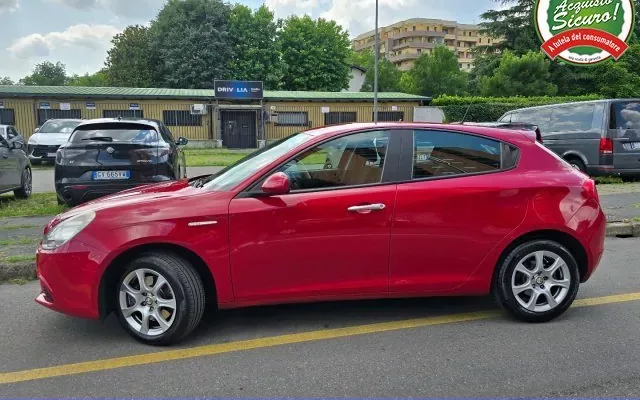 ALFA ROMEO Giulietta 2.0 JTDm-2 170 CV TCT Progression usato Diesel Rosso