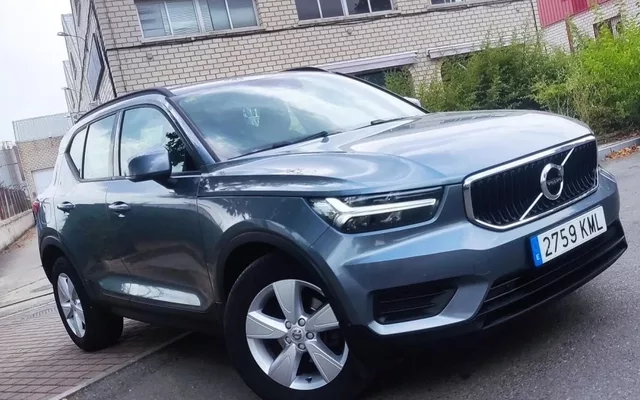 VOLVO XC40 XC40 T3 Momentum