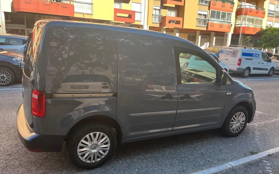 VW Caddy 2.0 TDI