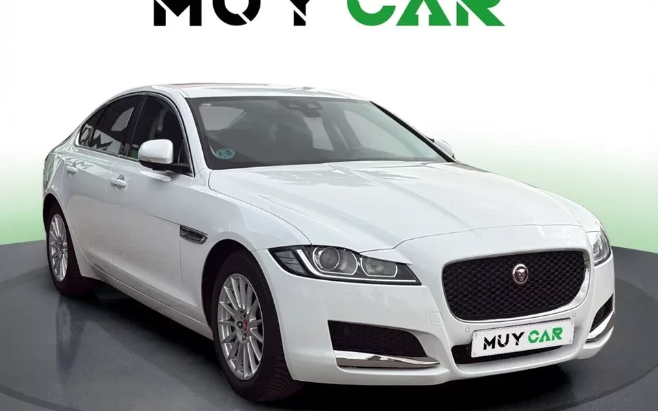 JAGUAR XF XF 2.0i4D Pure Aut. 180