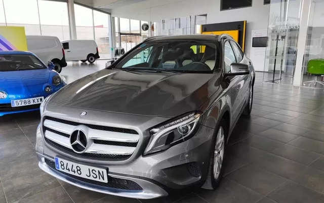 MERCEDES-BENZ Clase GLA GLA 200CDI Urban 7G-DCT
