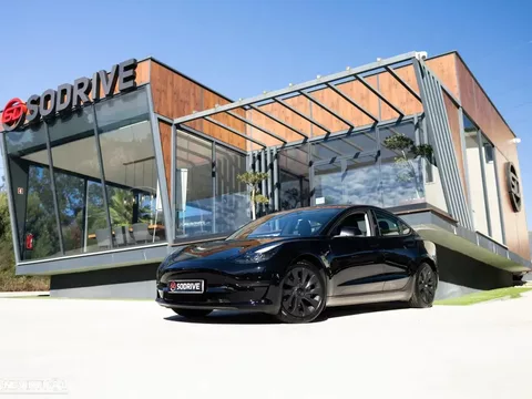 Tesla Model 3 Standard RWD