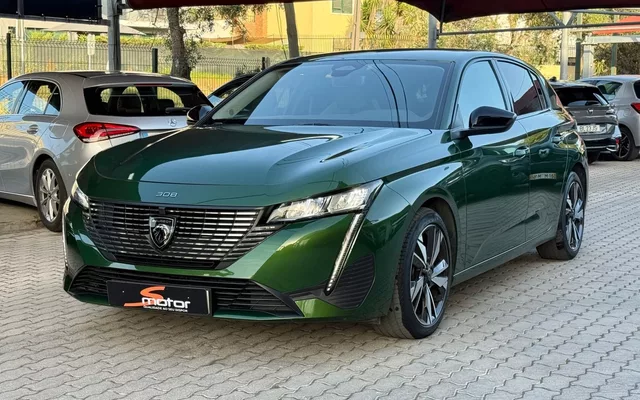 Peugeot 308 1.2 PureTech Allure Pack EAT8