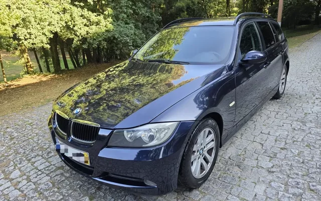 BMW 320