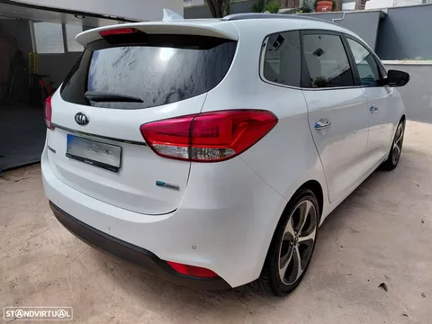 Kia Carens 1.7 CRDi ISG TX