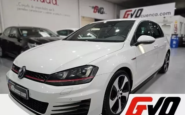 VOLKSWAGEN Golf Golf 2.0 TSI GTI 220