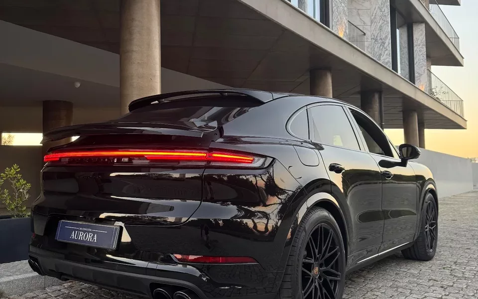 Porsche Cayenne Coupé E-Hybrid Tiptronic S Black Edition