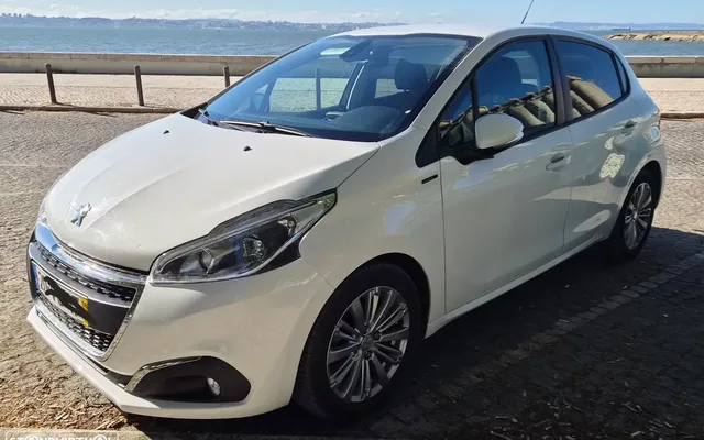 Peugeot 208 1.5 BlueHDi Signature