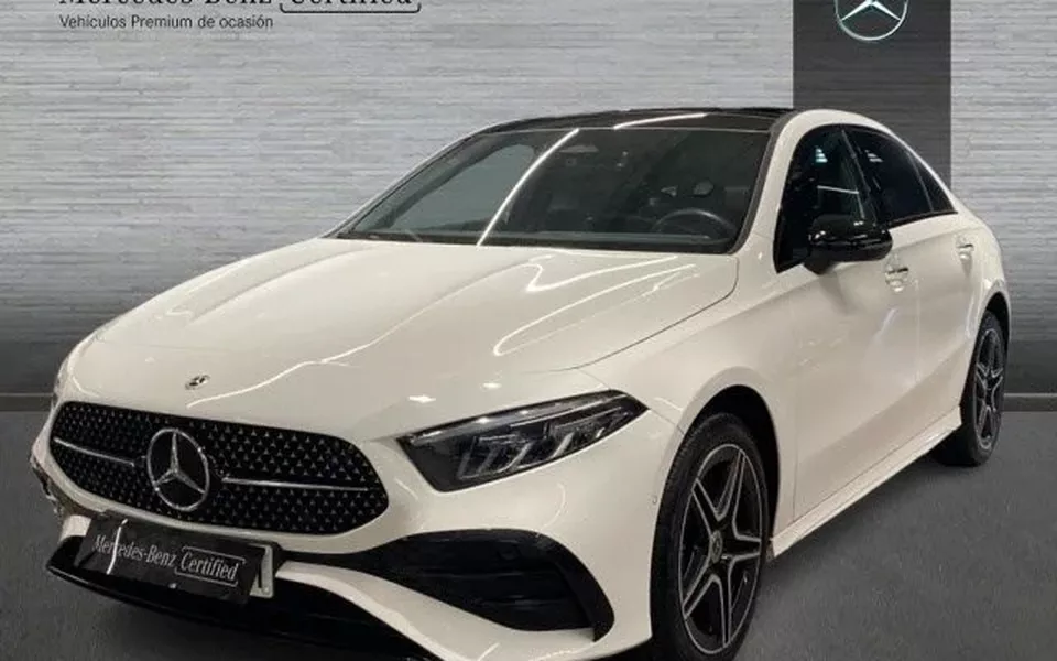 MERCEDES-BENZ Clase A A 250e Sedán 8G-DCT