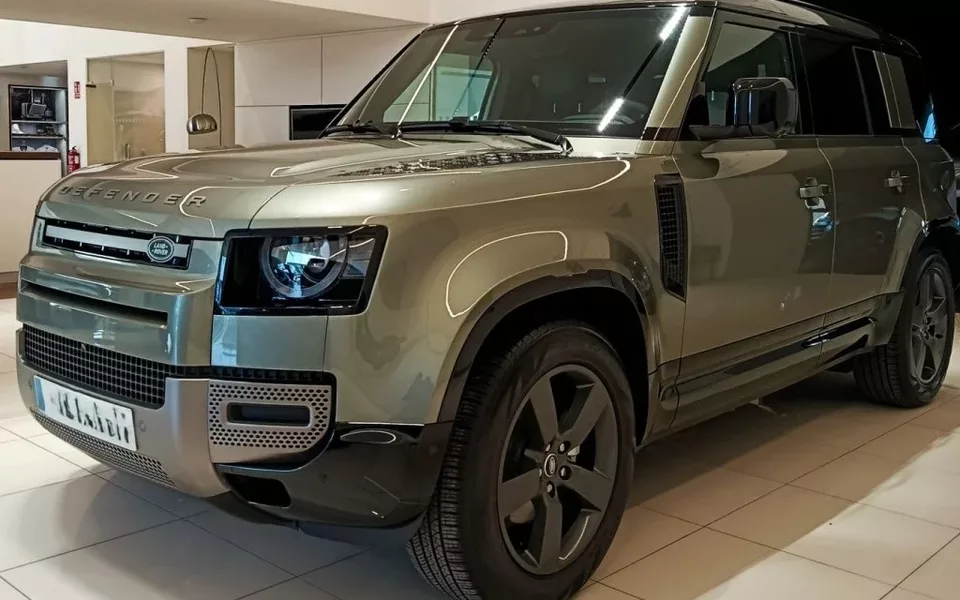 LAND-ROVER Defender Defender 110 3.0D l6 MHEV X-Dynamic SE AWD Aut. 250