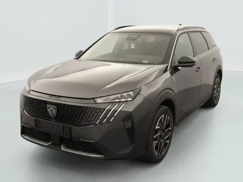 Peugeot 5008 Gt 1.2 HYBRID 145 Zéro km immatriculé
