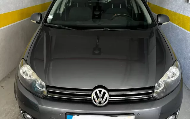 VW Golf Variant 1.6 TDi Highline DSG