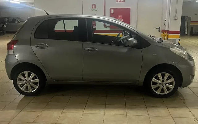 Toyota Yaris 1.0 VVT-i Sol VSC