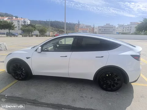 Tesla Model Y Long Range Dual Motor AWD