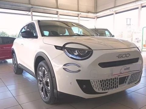 FIAT 600 600 1.2 MHEV La prima DDCT 74kW