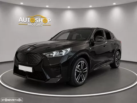 BMW iX2 eDrive20 Pack Desportivo M