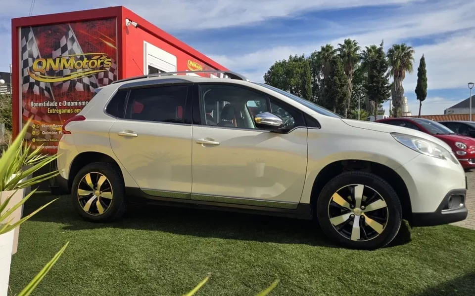 Peugeot 2008 1.6 e-HDi Allure 2-Tronic