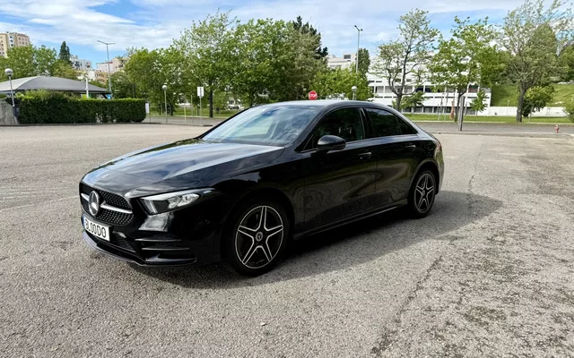 Mercedes-Benz A 250 Limousine e 8G-DCT AMG Line