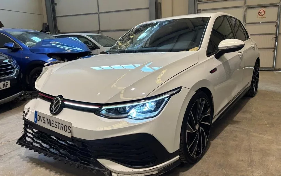 VOLKSWAGEN Golf VOLKSWAGEN Golf Pequeño Automático de 5 Puertas