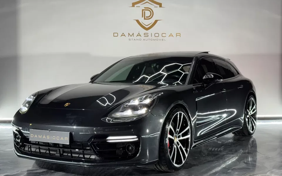 Porsche Panamera Sport Turismo 4 E-Hybrid