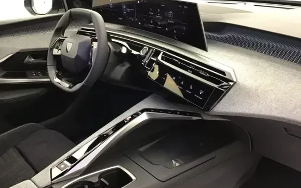 Peugeot 3008 Hybrid 145 e-DCS6 GT Exclusive Zéro km immatriculé