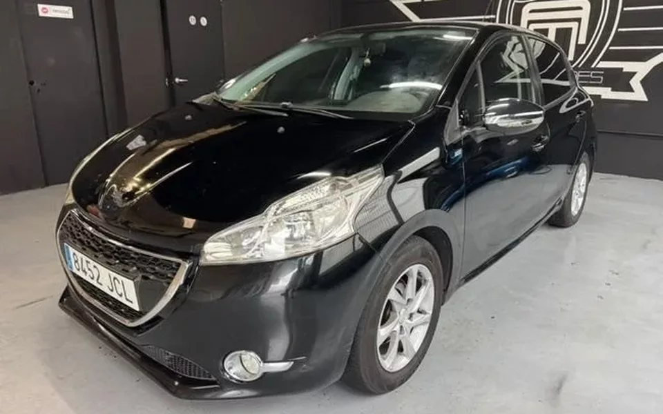 PEUGEOT 208 Style