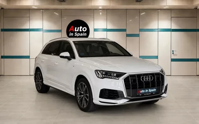 AUDI Q7 Q7 55 TFSIe Black line plus quattro tiptronic