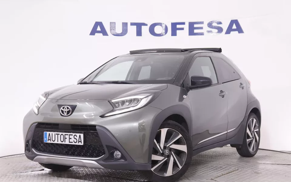 Toyota Aygo X 1.0 VVT-I X TECNO 72CV 5P # TECHO ELECTRICO, NAVY, PARKTRONIC