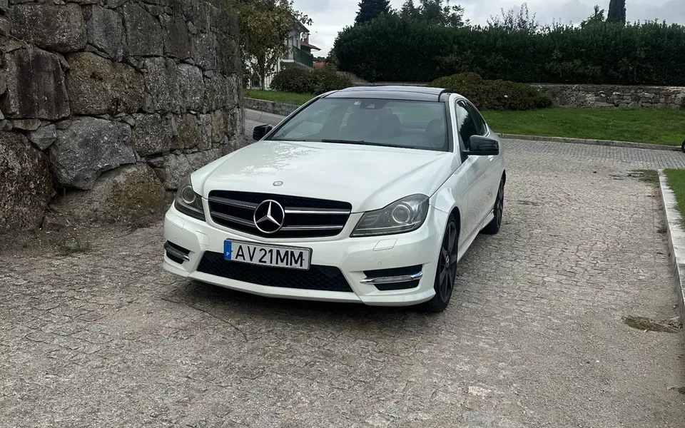 Mercedes-Benz C 220