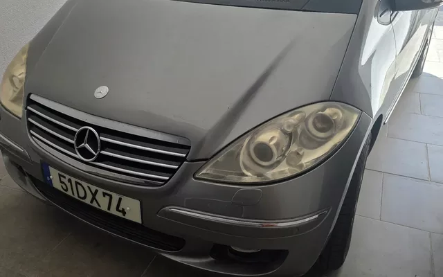 Mercedes-Benz A 200